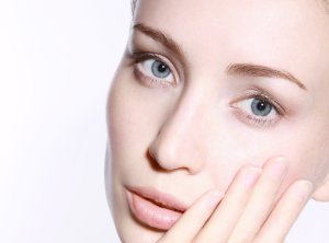 Сколько ждать, пока подействует косметика на кожу лица?